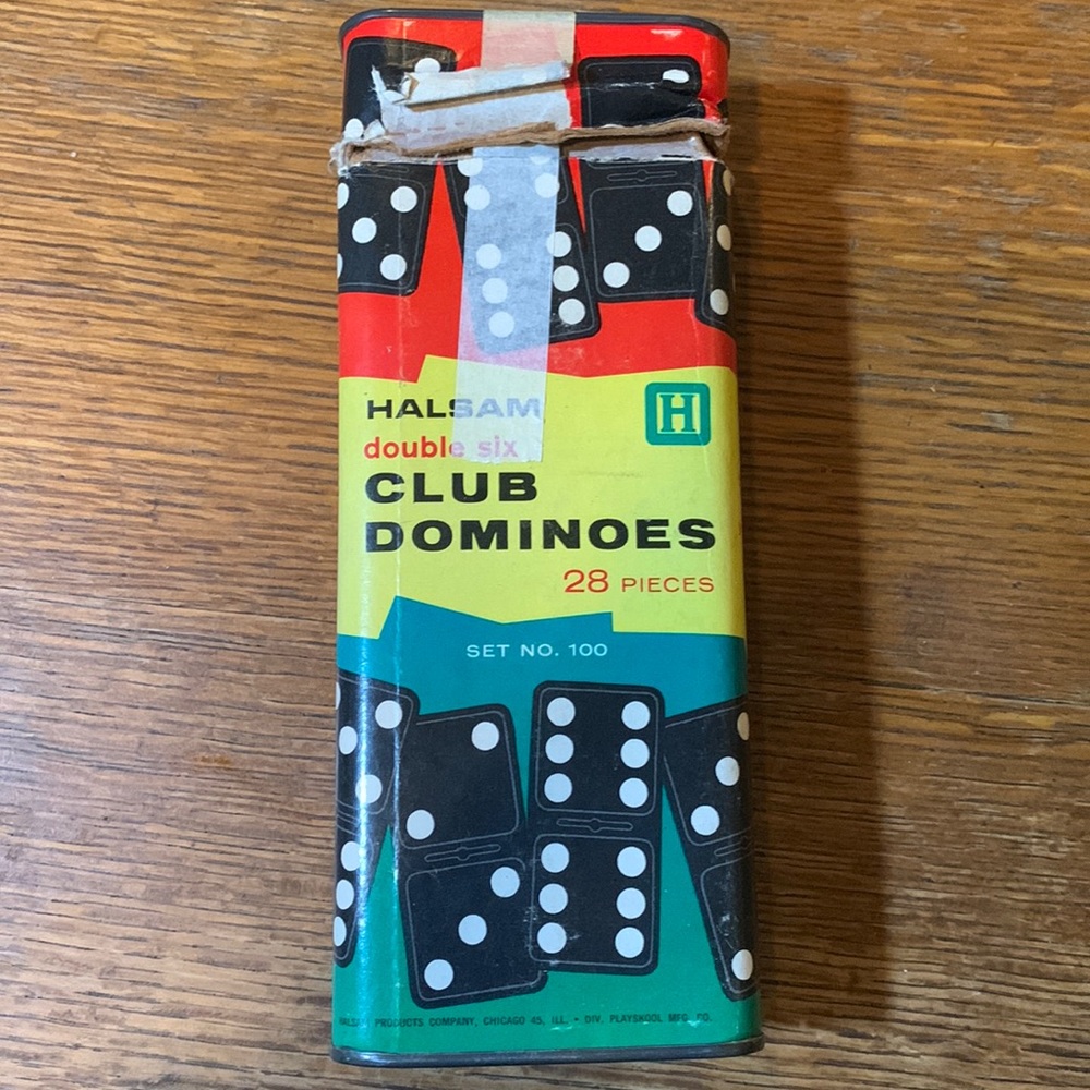 Vintage 28 piece Club Dominos